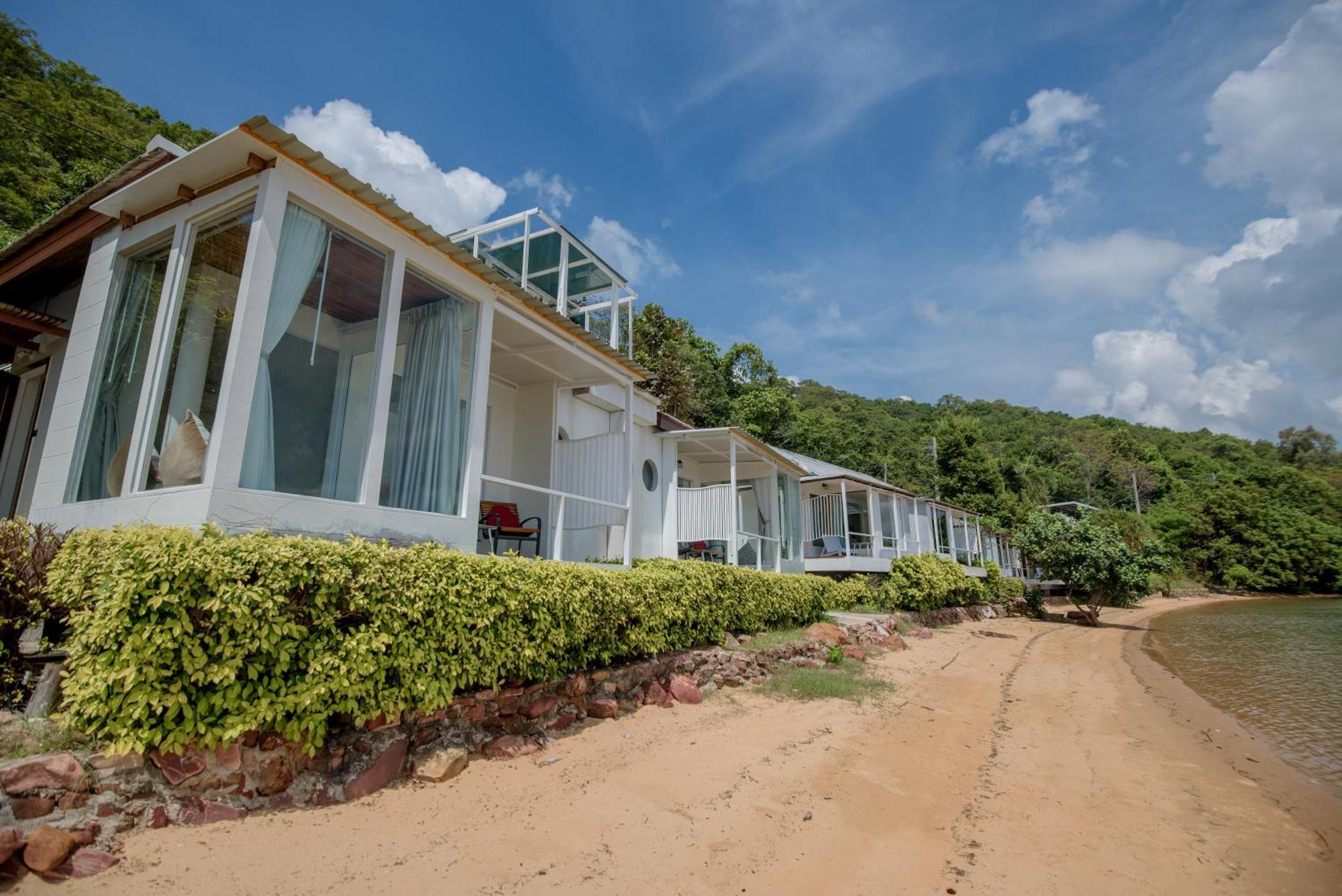 Seashell Village Resort Chao Lao Beach Exterior photo