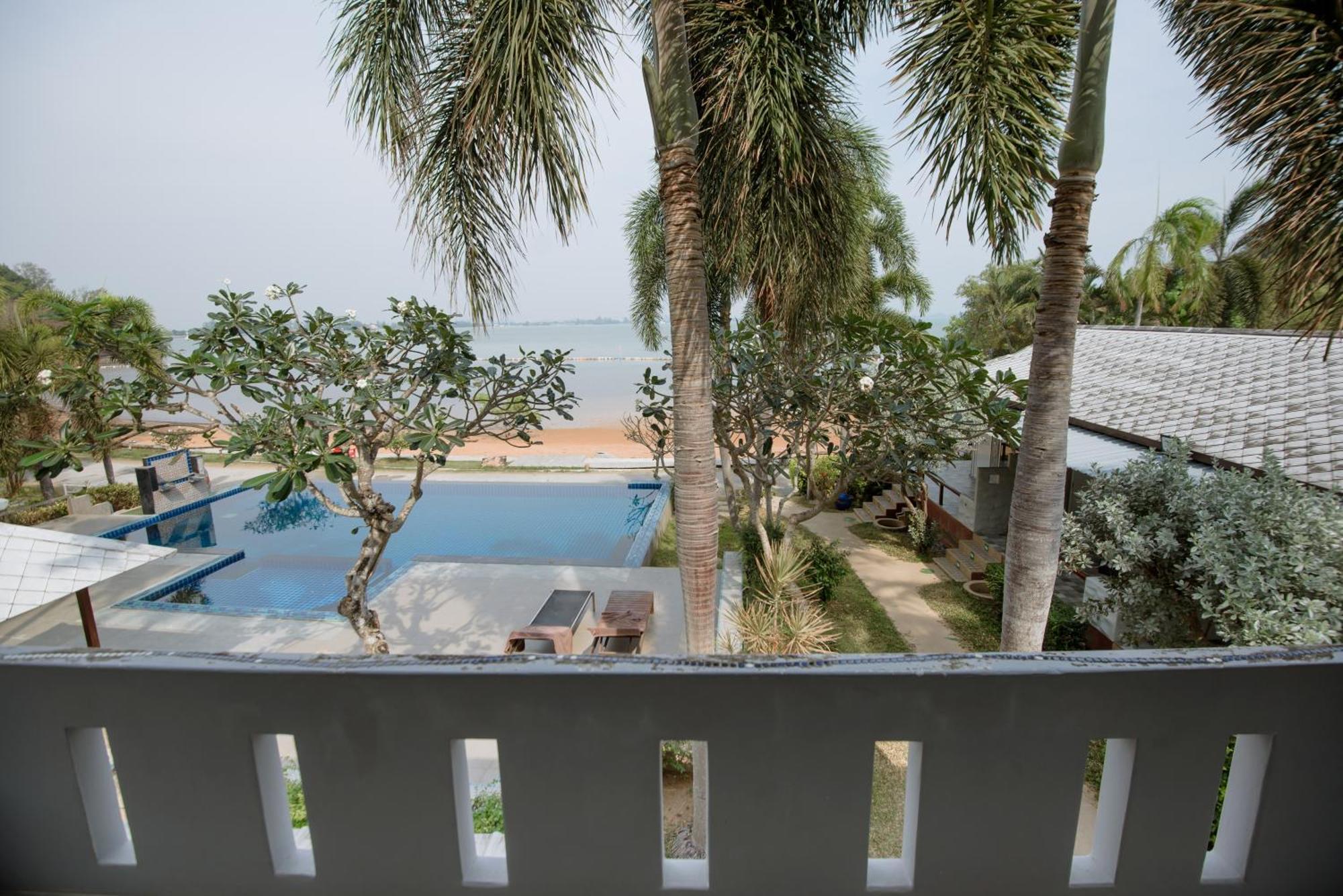 Seashell Village Resort Chao Lao Beach Exterior photo