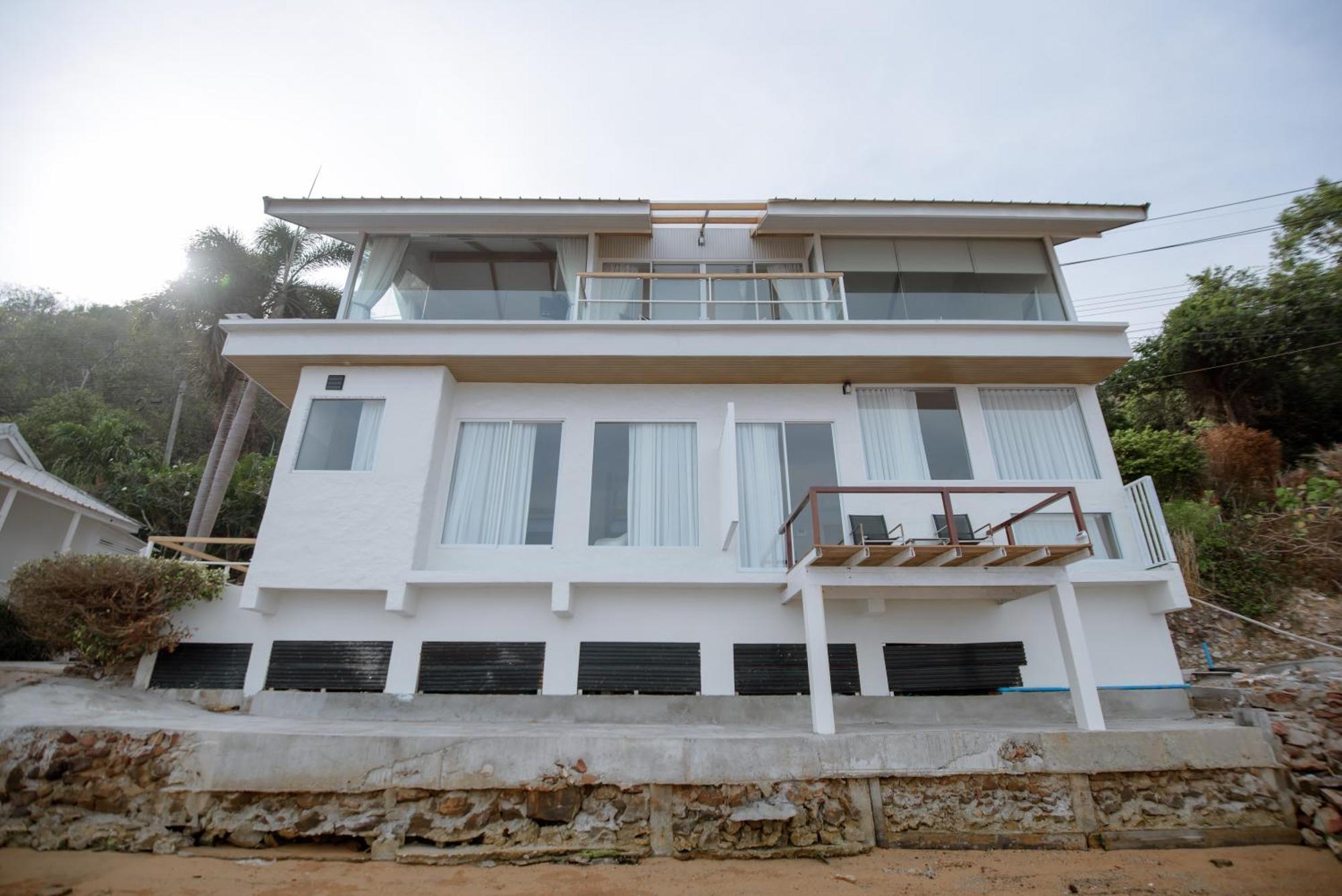 Seashell Village Resort Chao Lao Beach Room photo